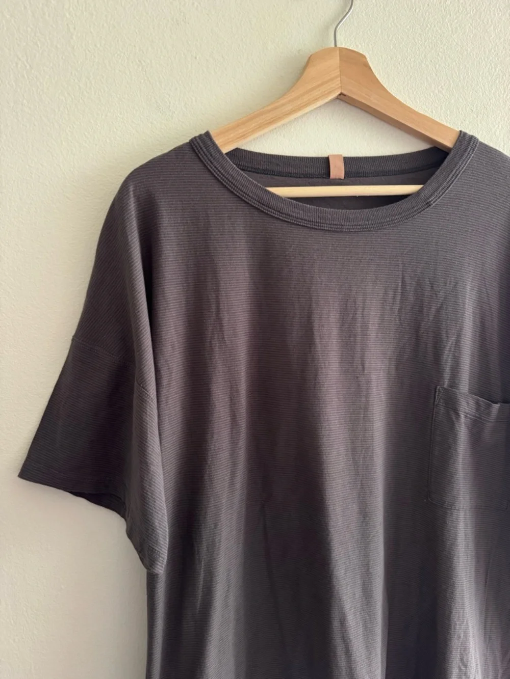 Lunya every body tshirt grey striped XS-M pocket - Picture 4 of 8